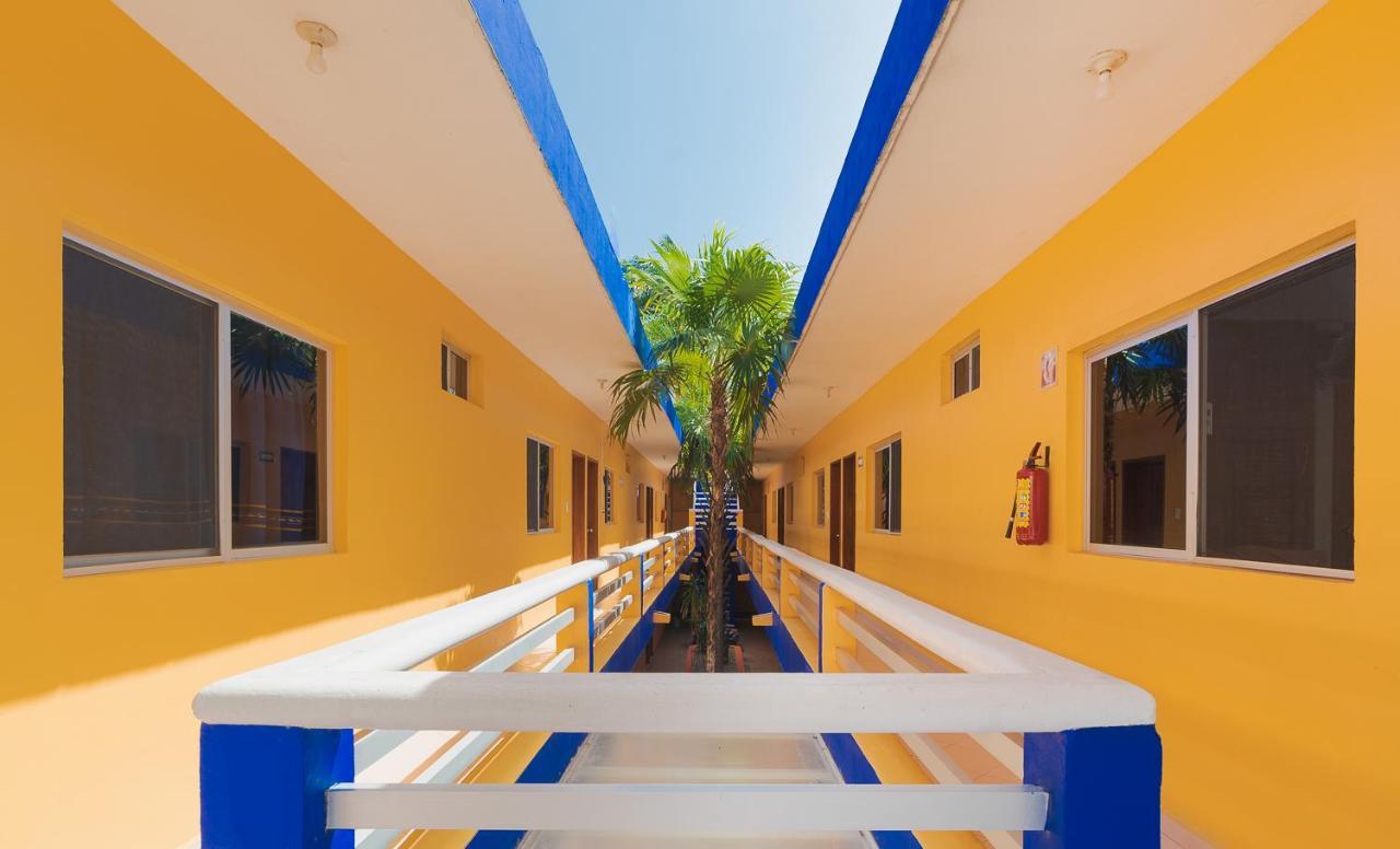 Hotel Yumkiin - Cerca Del Ferry Y Terminal Ado Playa del Carmen Exterior foto